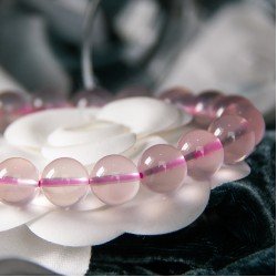 星光粉晶手链 Star Rose Quartz Bracelet 星光粉晶手链 Star Rose Quartz Bracelet