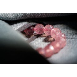 草莓晶手链 ( 切面 ) 8mm 草莓晶手链 ( 切面 ) 8mm