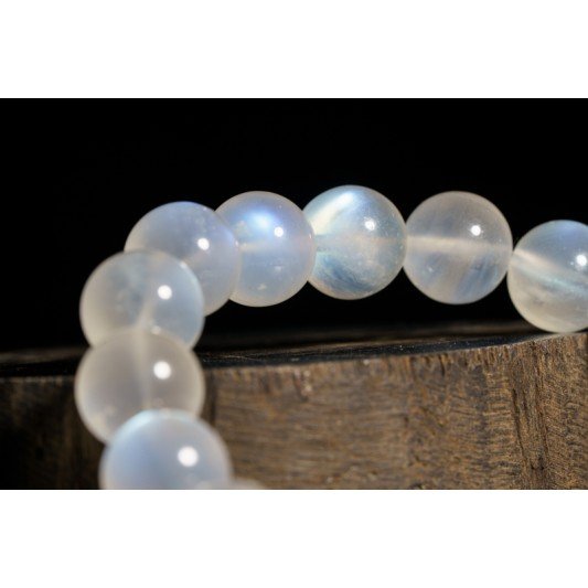 高等蓝月光手链 Blue Moonstone Bracelet 高等蓝月光手链 Blue Moonstone Bracelet