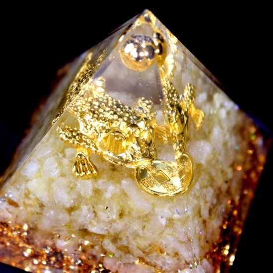 咬钱金蟾蜍奥根 Golden Money Toad Orgonite 咬钱金蟾蜍奥根 Golden Money Toad Orgonite