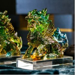 古法琉璃麒麟 (绿色) Ancient Glazed Glass Kirin (Green)
